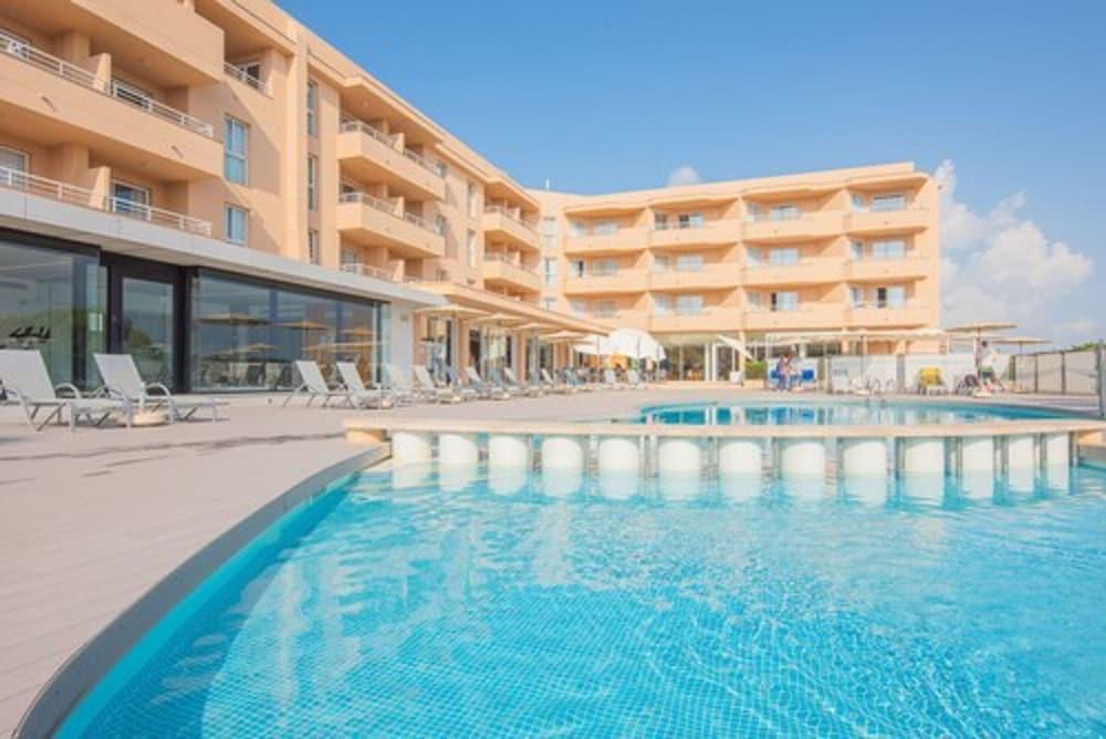 Aparthotel Dunes Platja Кан-Пікафорт Екстер'єр фото