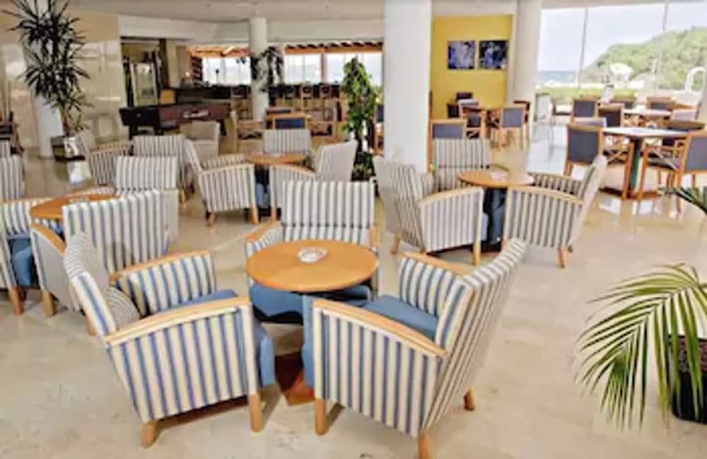 Aparthotel Dunes Platja Кан-Пікафорт Екстер'єр фото